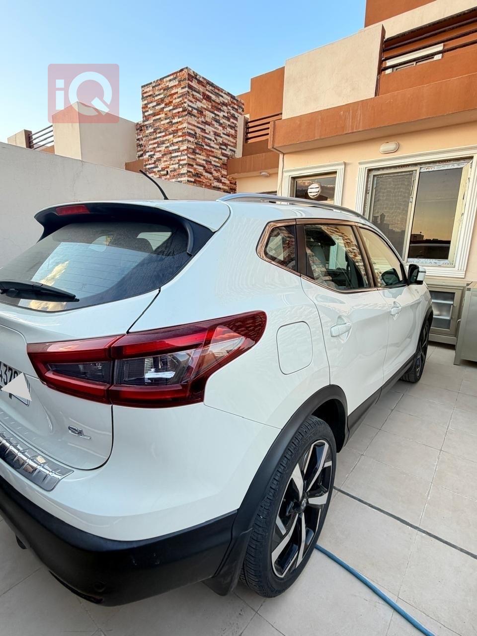 نيسان روج سبورت